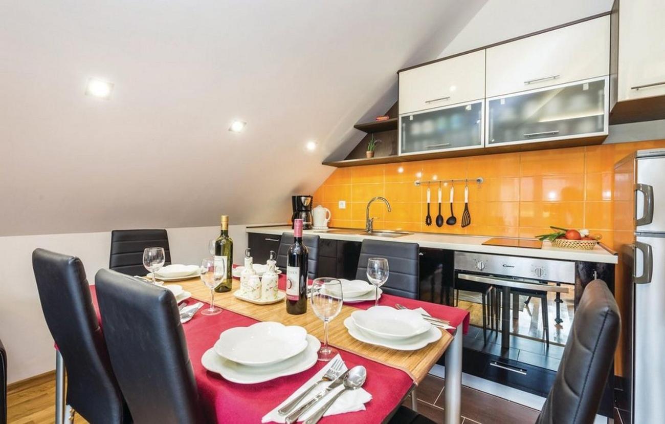 Apartments For Families With Children Jasenak, Karlovac - 17501 Bilik gambar
