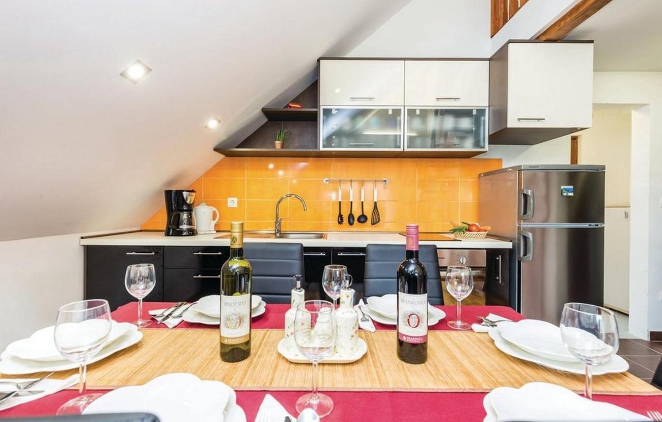 Apartments For Families With Children Jasenak, Karlovac - 17501 Bilik gambar